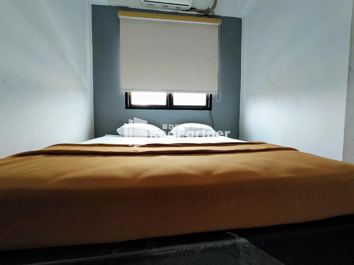 Hotel Ayu Lestari Ternate Redpartner Εξωτερικό φωτογραφία