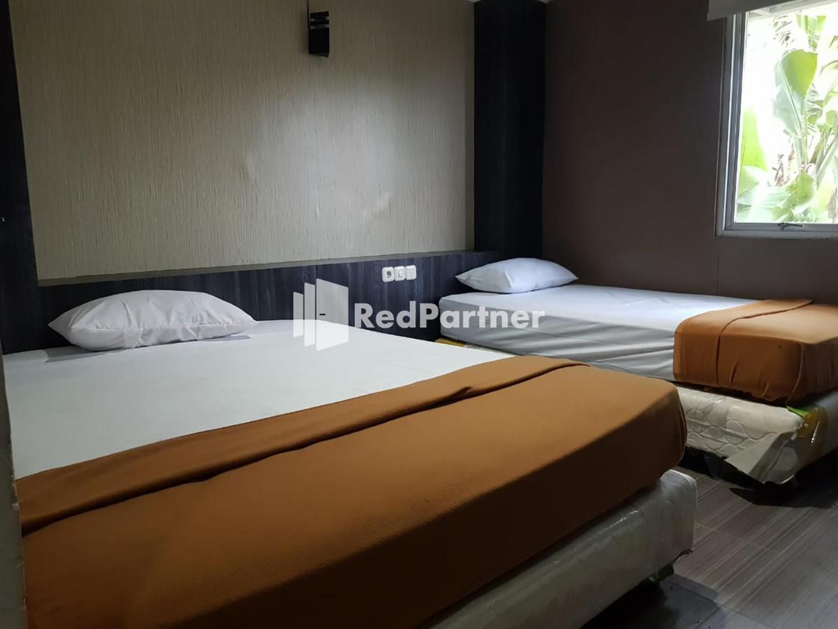 Hotel Ayu Lestari Ternate Redpartner Εξωτερικό φωτογραφία