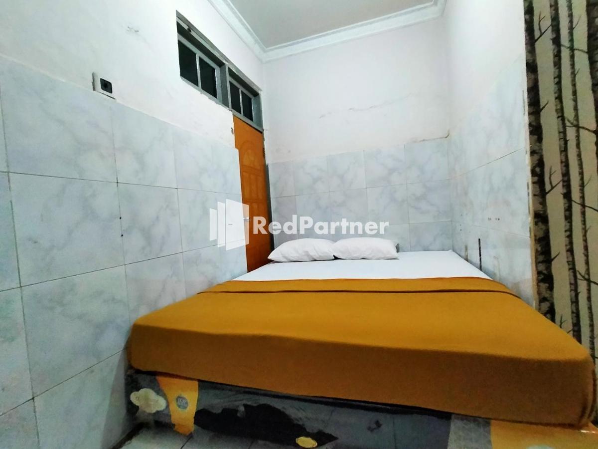 Hotel Ayu Lestari Ternate Redpartner Εξωτερικό φωτογραφία