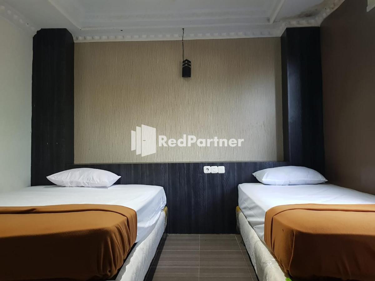 Hotel Ayu Lestari Ternate Redpartner Εξωτερικό φωτογραφία