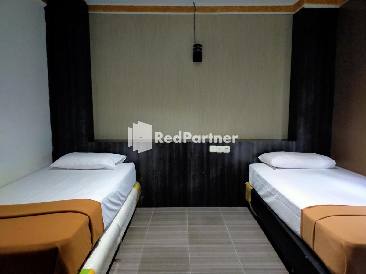 Hotel Ayu Lestari Ternate Redpartner Εξωτερικό φωτογραφία