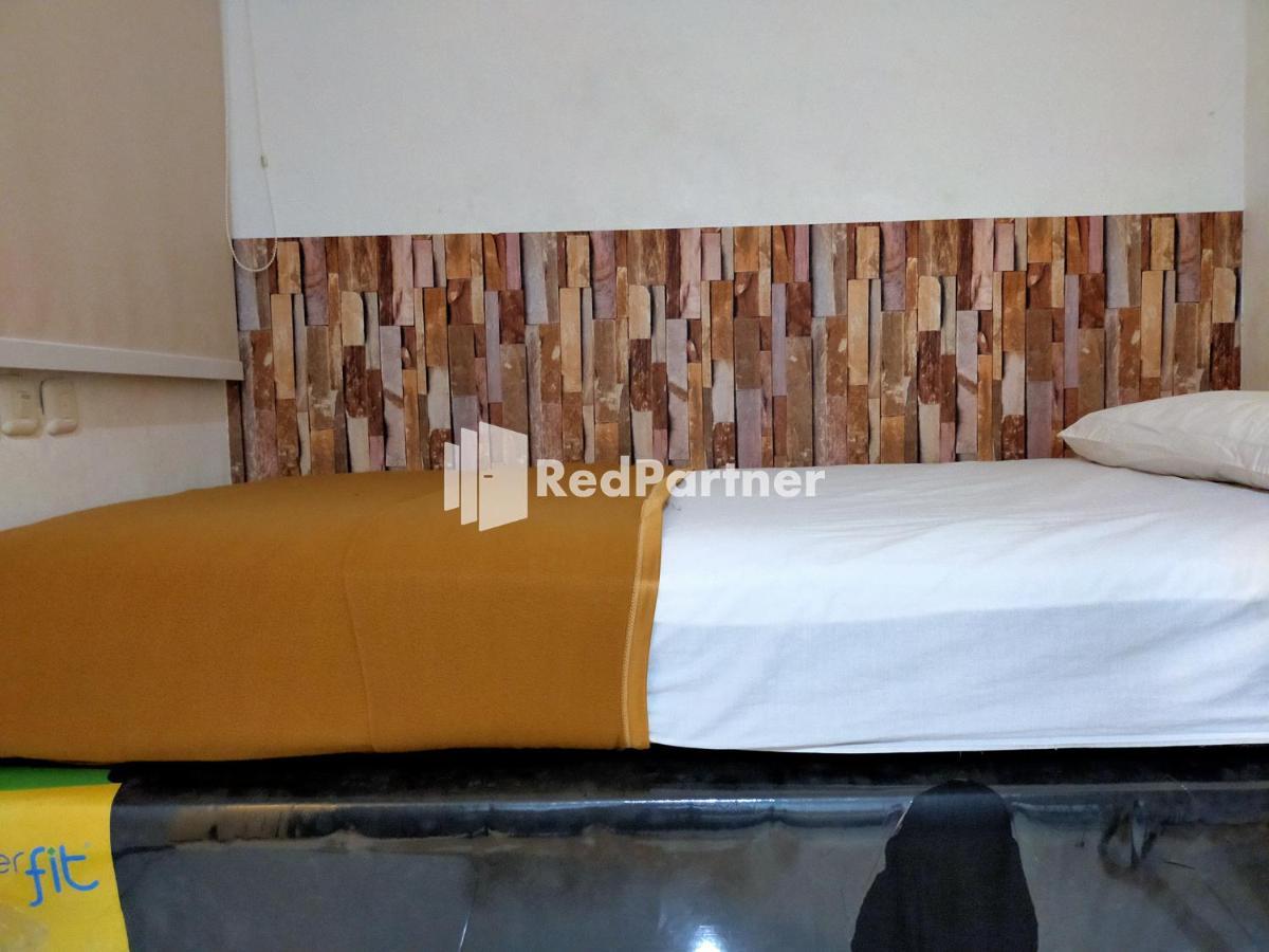 Hotel Ayu Lestari Ternate Redpartner Εξωτερικό φωτογραφία
