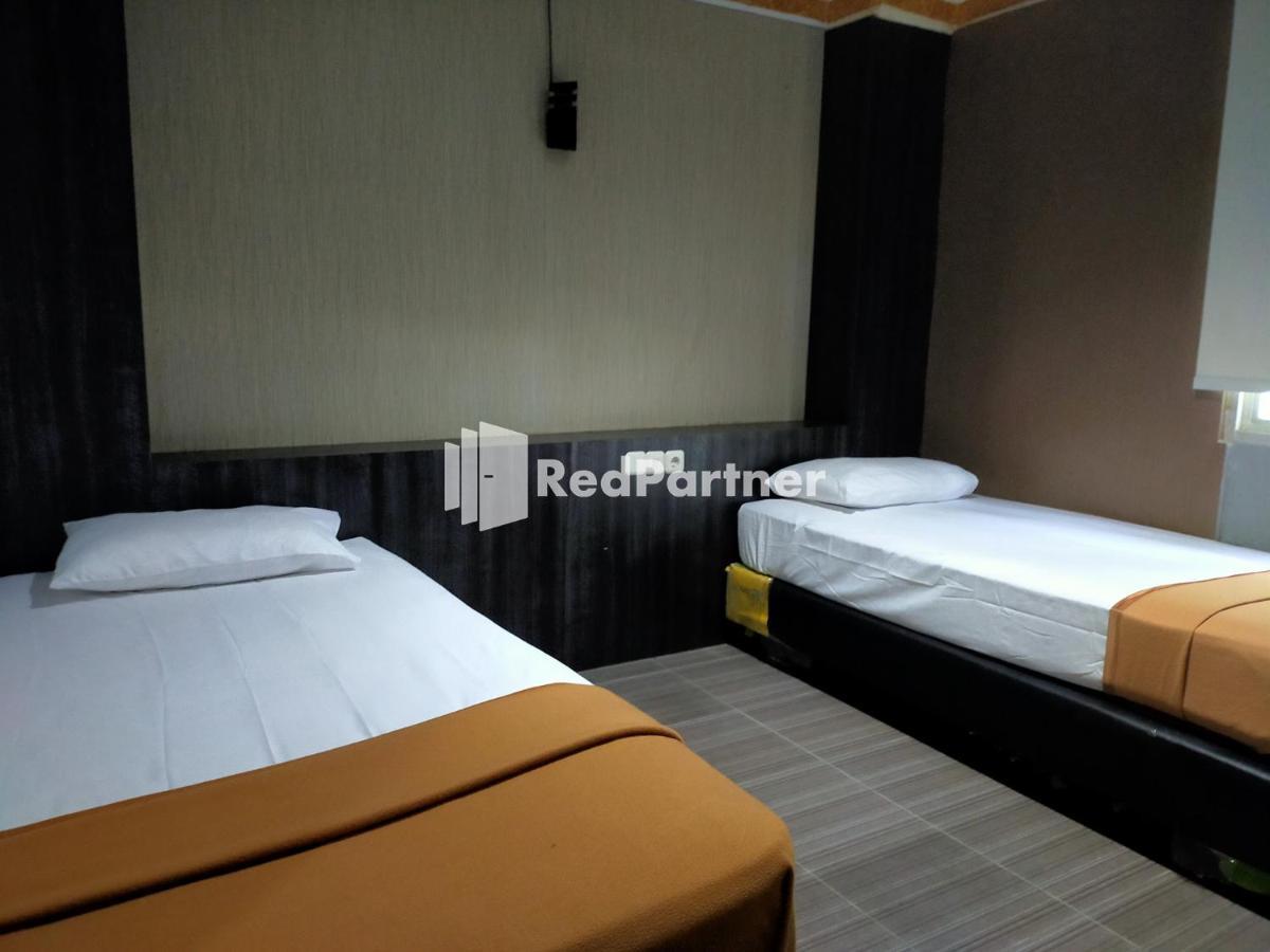 Hotel Ayu Lestari Ternate Redpartner Εξωτερικό φωτογραφία