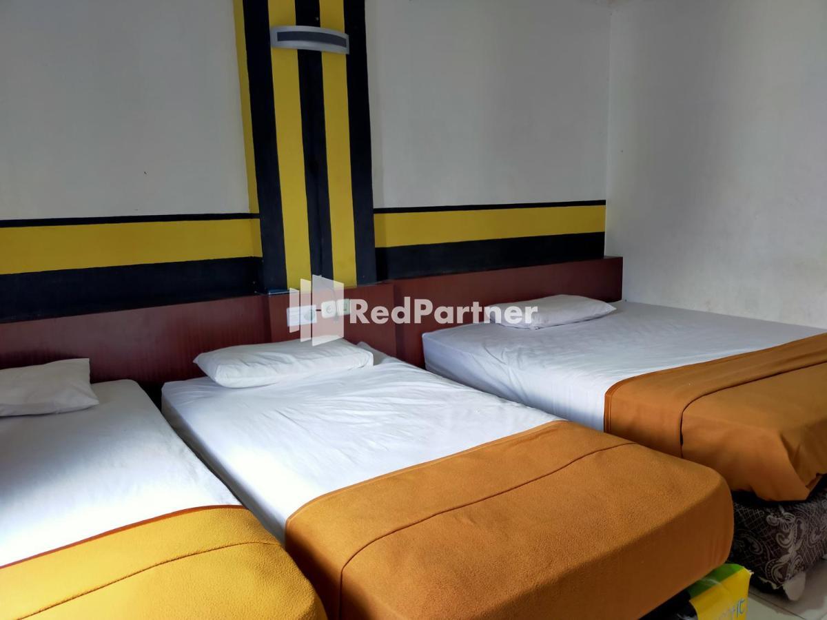 Hotel Ayu Lestari Ternate Redpartner Εξωτερικό φωτογραφία