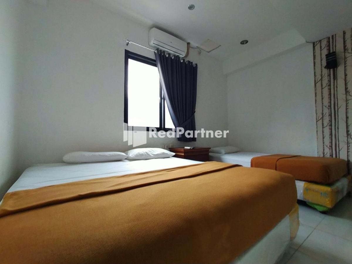 Hotel Ayu Lestari Ternate Redpartner Εξωτερικό φωτογραφία