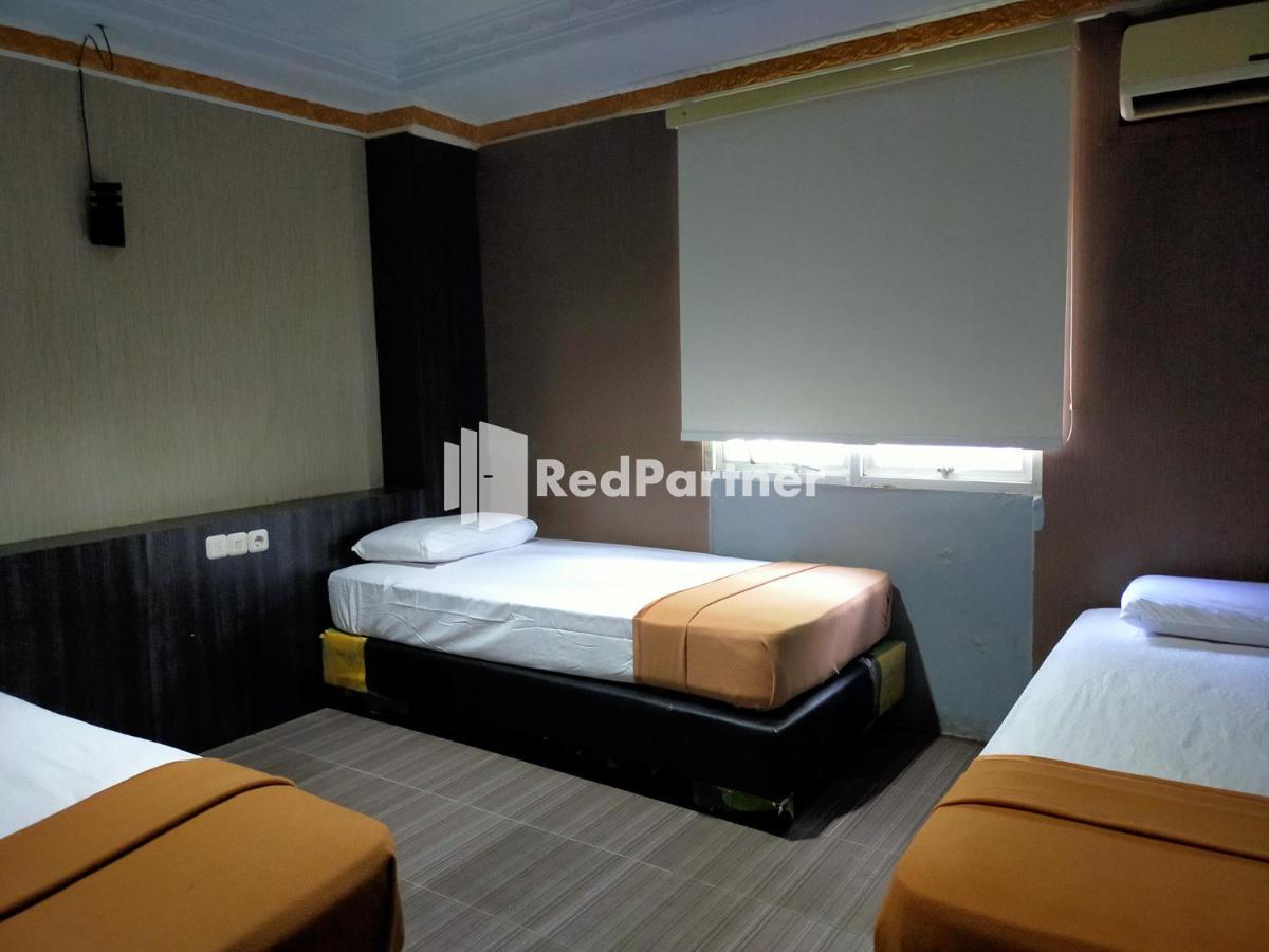 Hotel Ayu Lestari Ternate Redpartner Εξωτερικό φωτογραφία