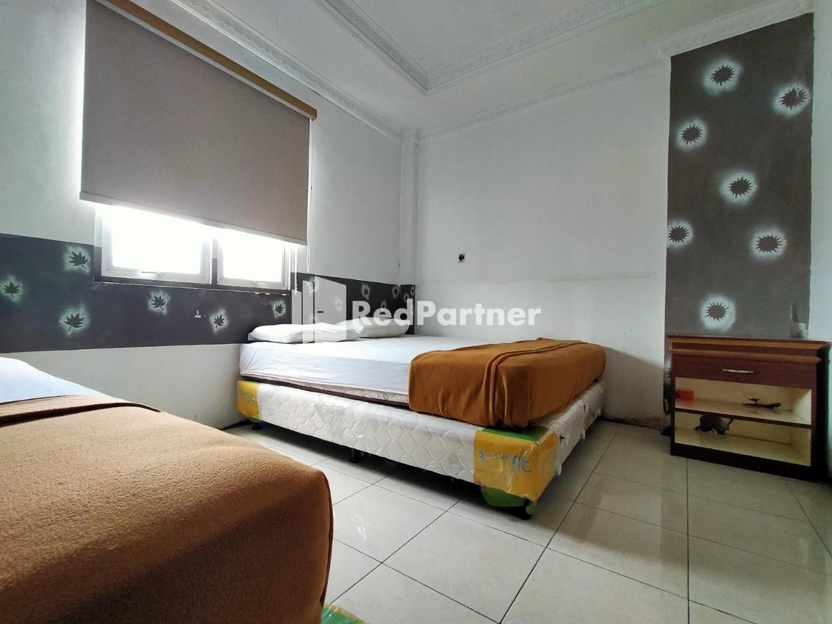 Hotel Ayu Lestari Ternate Redpartner Εξωτερικό φωτογραφία