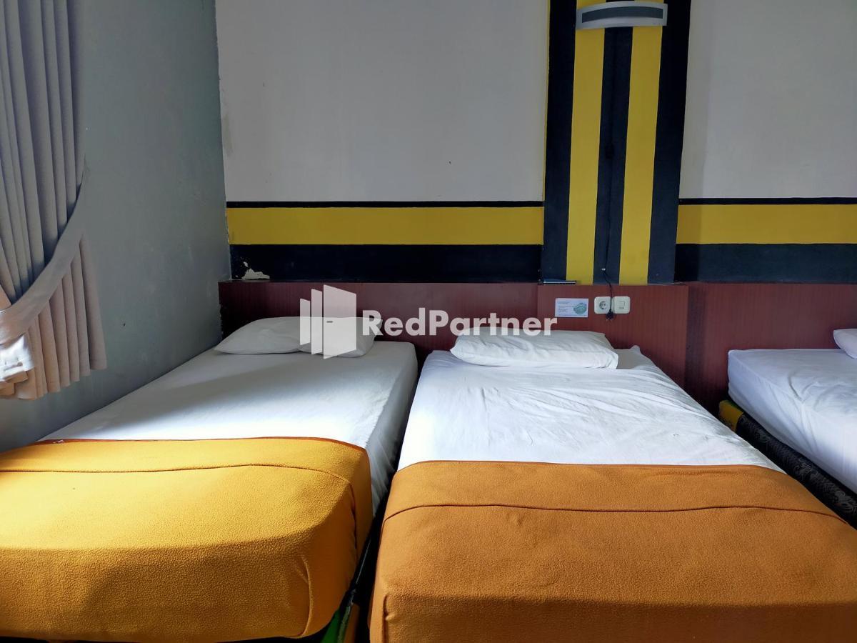 Hotel Ayu Lestari Ternate Redpartner Εξωτερικό φωτογραφία
