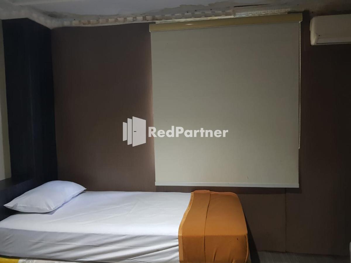 Hotel Ayu Lestari Ternate Redpartner Εξωτερικό φωτογραφία