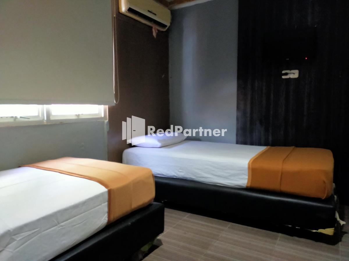 Hotel Ayu Lestari Ternate Redpartner Εξωτερικό φωτογραφία